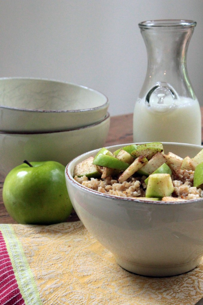 Irish Oatmeal topped with Apples, Cinnamon and Sugar
