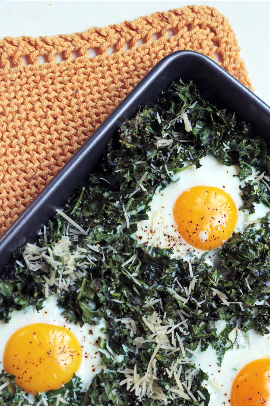 sheet pan kale and egg bake